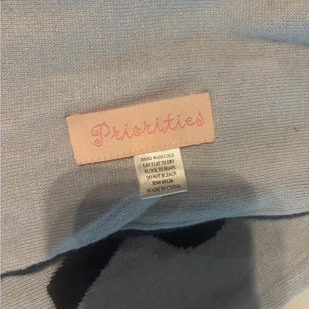 Navy and Baby Blue Scarf with R Lettering - Picture 2 of 3